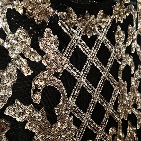 Beautiful vintage black dress with gold sequins - Picture 5 of 11